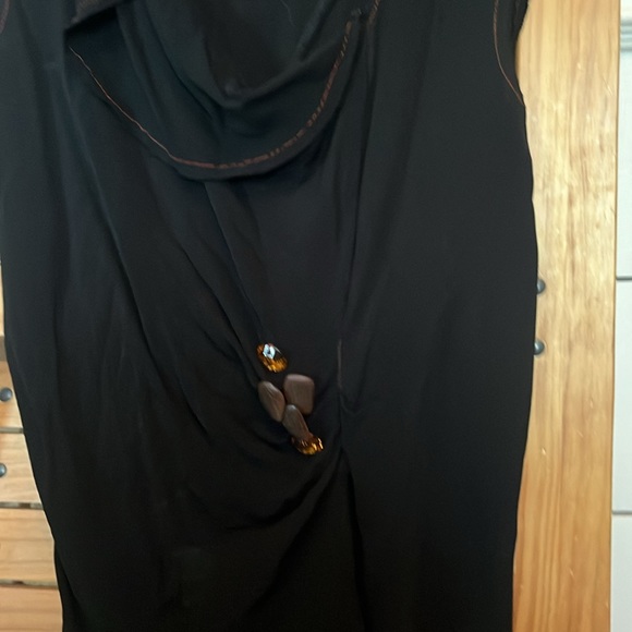 Rozae Nichols black crepe top with stone accent - Picture 11 of 11
